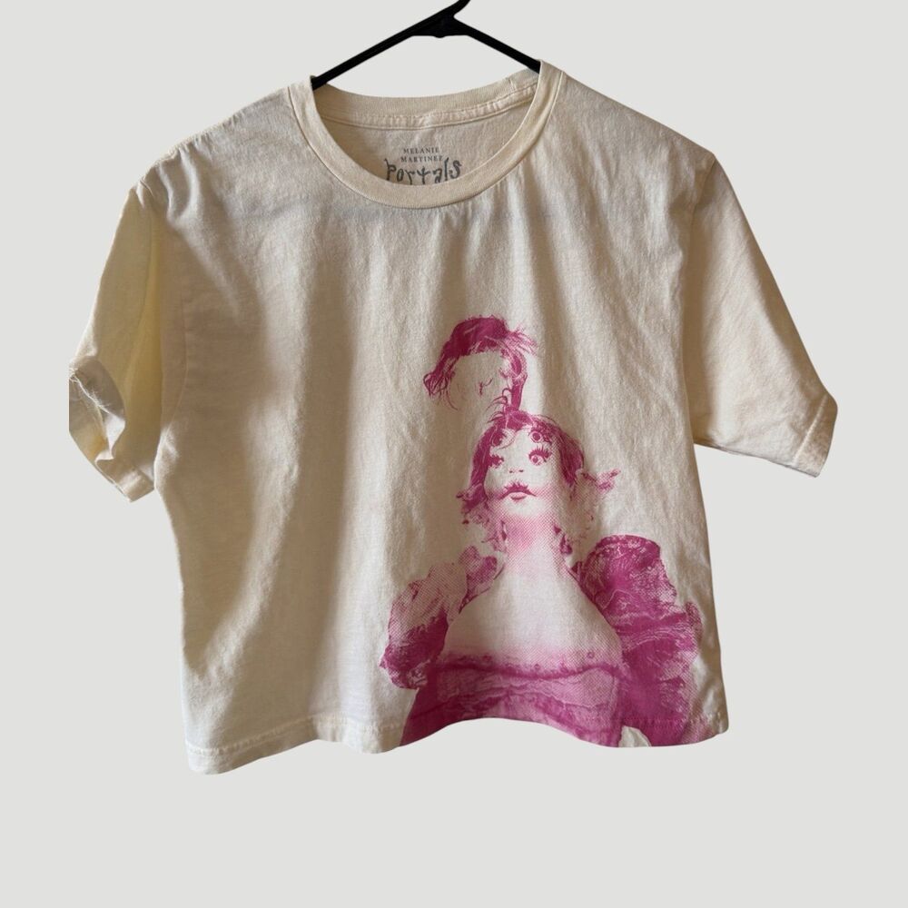 Melanie Martinez Portals Anniversary Boxy T-shirt Size Medium Cropped Cream